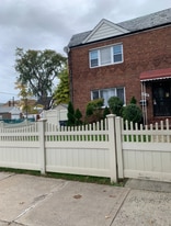 114-01 Francis Lewis Blvd in Queens, NY - Building Photo