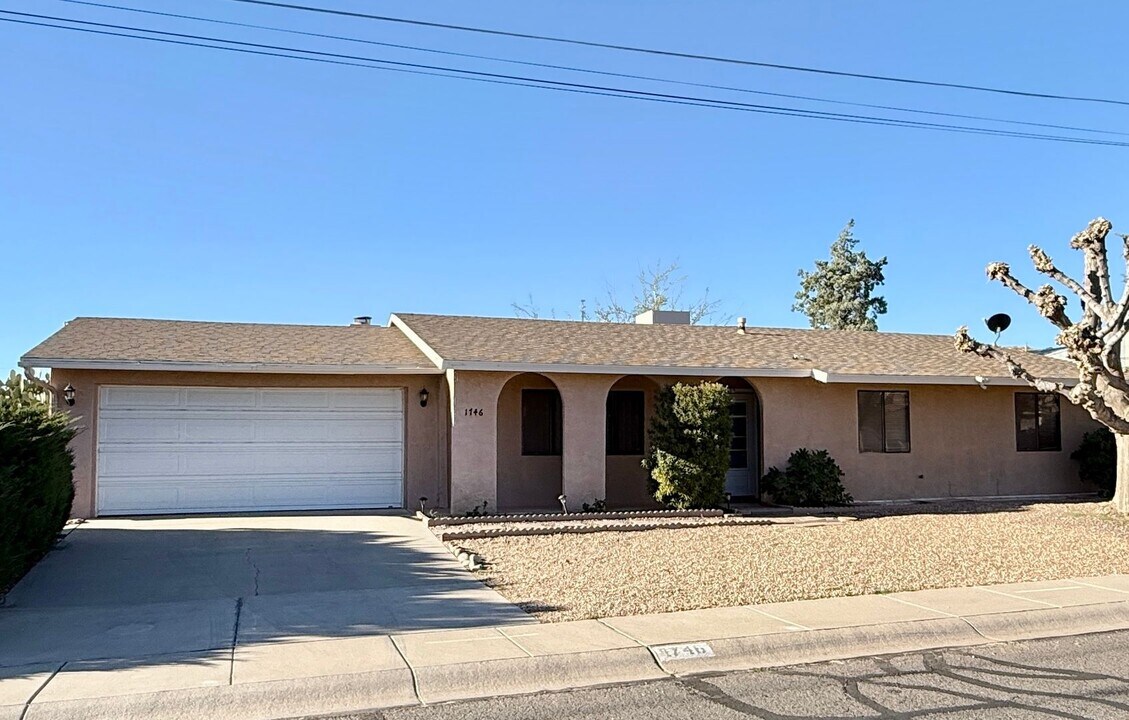 1746 Gates Ave in Kingman, AZ - Building Photo