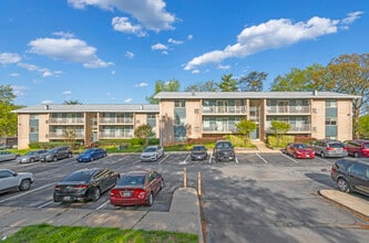 Fox Rest in Laurel, MD - Building Photo - Building Photo