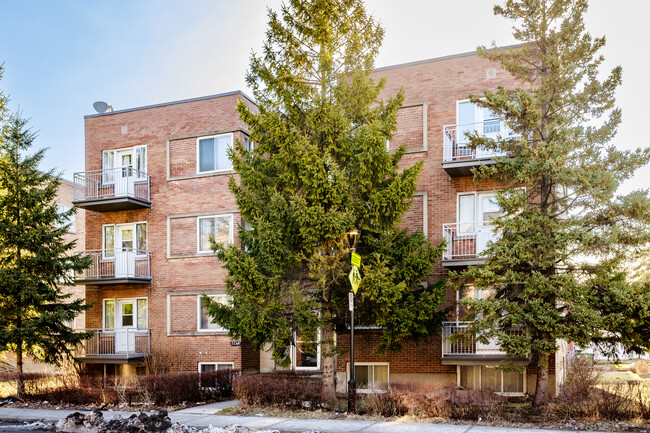 5240 Van Horne Av in Montréal, QC - Building Photo - Building Photo