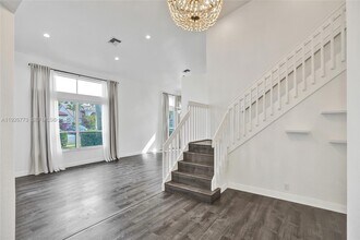 740 Cypress Pointe Dr E in Pembroke Pines, FL - Building Photo - Building Photo