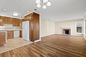 11 Bradford Dr in South San Francisco, CA - Building Photo - Building Photo