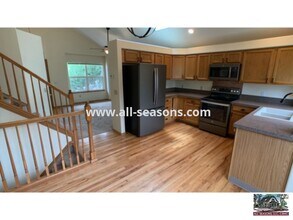 1334 Canoe Creek Dr N in Colorado Springs, CO - Building Photo - Building Photo
