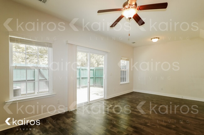 407 Ferguson Ln in Richmond Hill, GA - Building Photo - Building Photo
