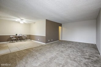 400 E Live Oak St in San Gabriel, CA - Foto de edificio - Building Photo