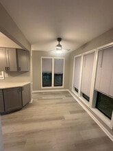 Room in Condo on Roberts Dr in Atlanta, GA - Building Photo - Building Photo