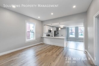 236 West Avenue N in Hamilton, ON - Building Photo - Building Photo