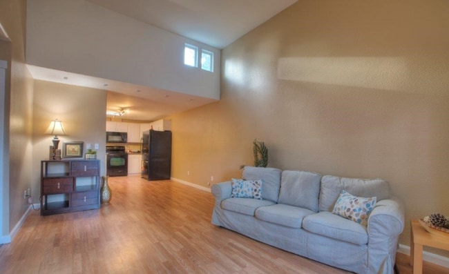 4308 NE Sunset Blvd, Unit O3 in Renton, WA - Building Photo - Building Photo