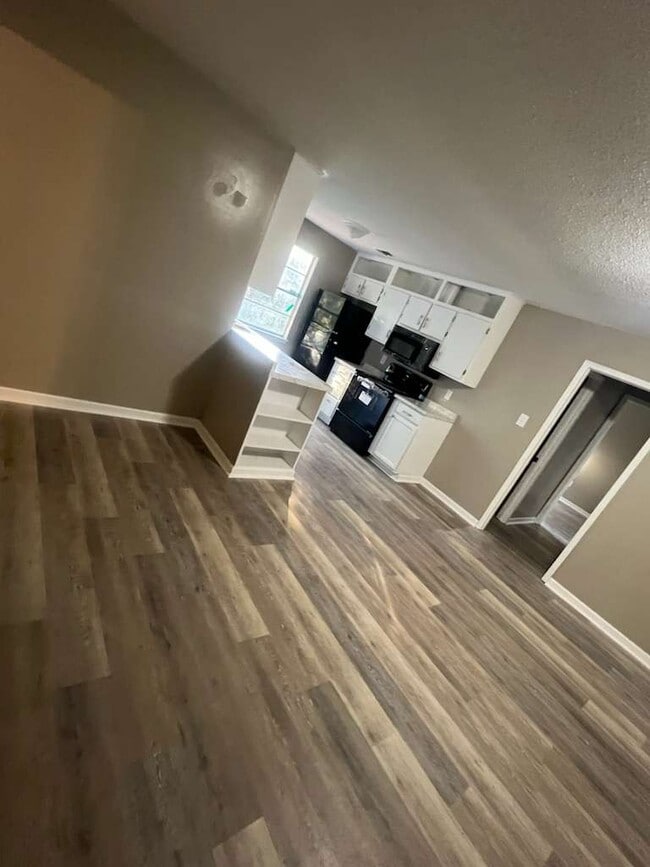 10405 Riverbend Cir in Moss Point, MS - Building Photo - Building Photo