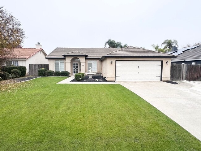 12429 Mauna Loa Ave in Bakersfield, CA - Building Photo - Building Photo