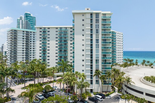 Ocean Residences in Hollywood, FL - Building Photo - Building Photo