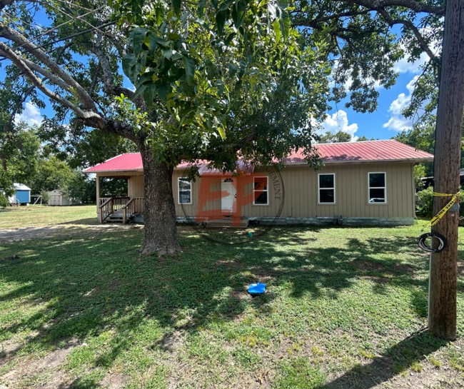property at 718 E Liberty St