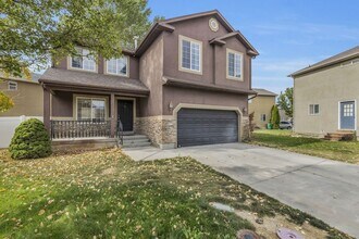 3415 New Land Loop in Lehi, UT - Building Photo - Building Photo
