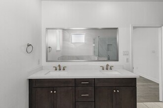 2718 McGowen St in Houston, TX - Building Photo - Building Photo
