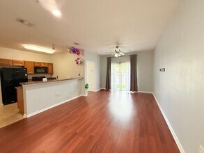 6880 Skaff Ave in Jacksonville, FL - Building Photo - Building Photo