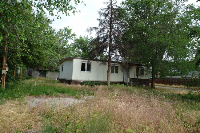 312 E 44th St in Garden City, ID - Building Photo - Building Photo