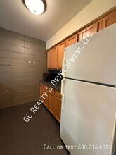 253 Uteg St in Crystal Lake, IL - Building Photo - Building Photo