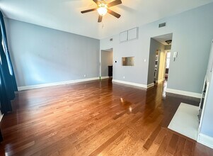 1619 Spruce St in Philadelphia, PA - Building Photo - Building Photo