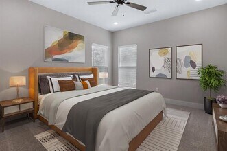 722 E Walker St in Denison, TX - Building Photo - Building Photo