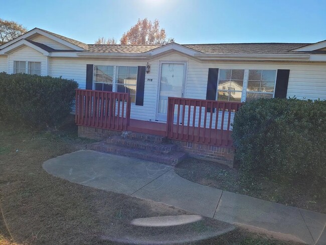 property at 715 Briar Ridge Way