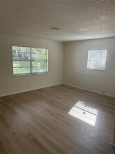11301 110th Ave N in Largo, FL - Building Photo - Building Photo