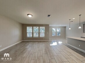 1051 Kenney Fort Crossing in Round Rock, TX - Foto de edificio - Building Photo