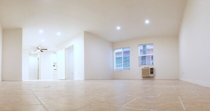 8108 Langdon Ave in Los Angeles, CA - Building Photo - Building Photo