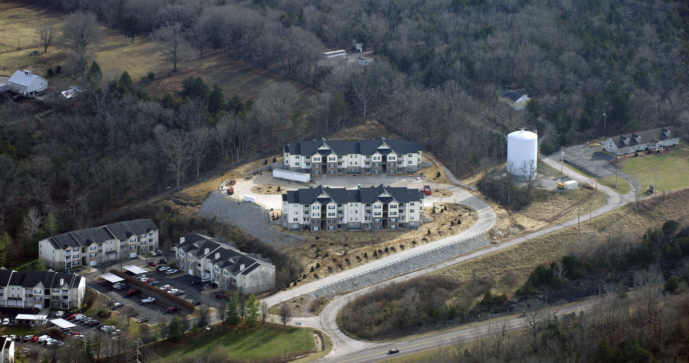 775 Niehoff Dr in Eureka, MO - Foto de edificio