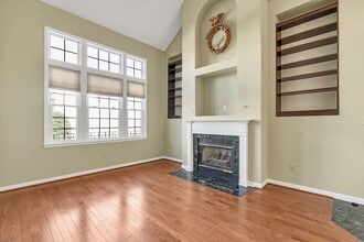 7037 Haycock Rd in Falls Church, VA - Building Photo - Building Photo