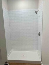 600 E Trinity Ln, Unit 109 in Nashville, TN - Building Photo - Building Photo