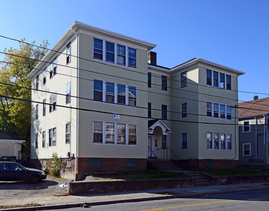 154 Regent Ave in Providence, RI - Foto de edificio