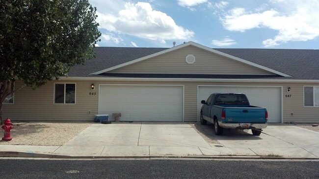 property at 645 1225 N