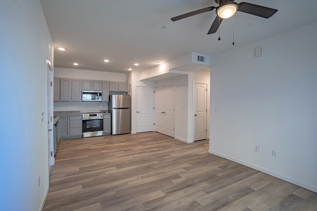 The Gates Apartment in Oklahoma City, OK - Building Photo - Interior Photo