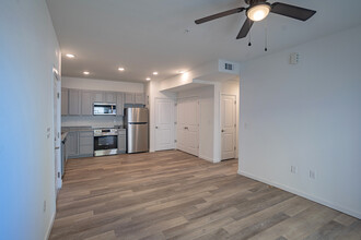 The Gates Apartment in Oklahoma City, OK - Building Photo - Interior Photo