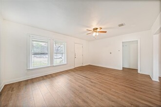 2802 Dancy St in Austin, TX - Building Photo - Building Photo