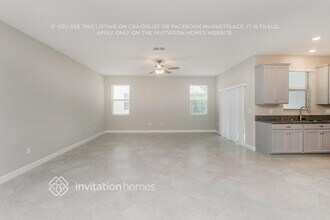 2851 Coach Manors Way in New Port Richey, FL - Building Photo - Building Photo
