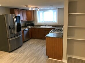 1733 W Superior St, Unit 1 in Chicago, IL - Foto de edificio - Building Photo