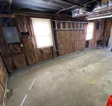 1916 W White River Blvd in Muncie, IN - Building Photo - Building Photo