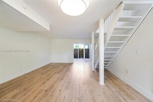 9023 NE 4th Avenue Rd in Miami Shores, FL - Building Photo