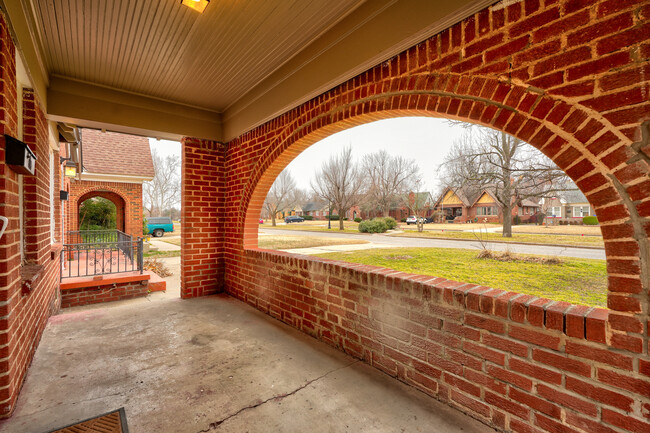 2761 NW 19th St in Oklahoma City, OK - Building Photo - Building Photo