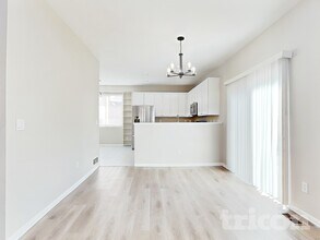 14458 E 101st Pl in Commerce City, CO - Building Photo - Building Photo