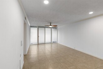 5353 Institute Ln in Houston, TX - Building Photo - Building Photo