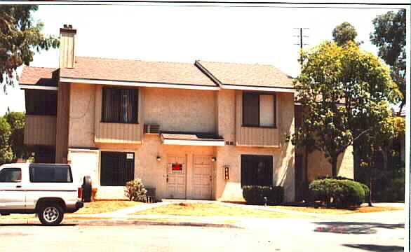 23142 Saguaro St in Lake Forest, CA - Building Photo - Building Photo