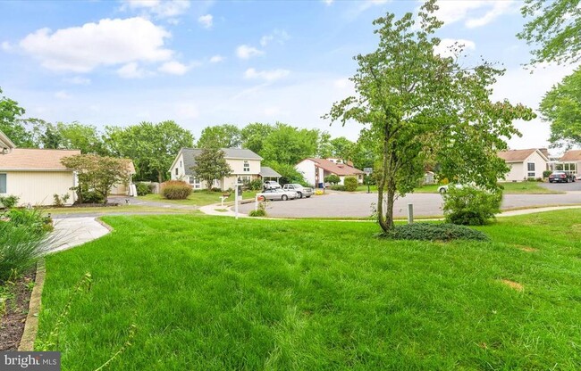 10203 Quayle Ct in Manassas, VA - Foto de edificio - Building Photo