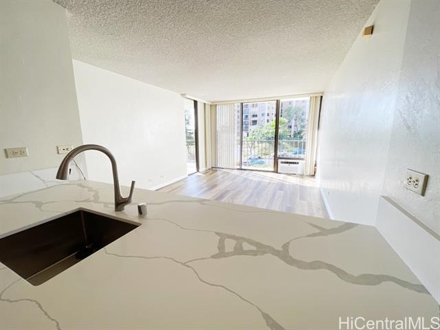 98-500-500 Koauka Loop in Aiea, HI - Building Photo - Building Photo