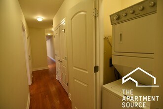 5142 N Clark St, Unit 2 in Chicago, IL - Foto de edificio - Building Photo