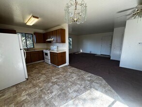 3952 F St in Eureka, CA - Building Photo - Building Photo