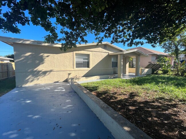 1508 W 31st St in West Palm Beach, FL - Building Photo - Building Photo