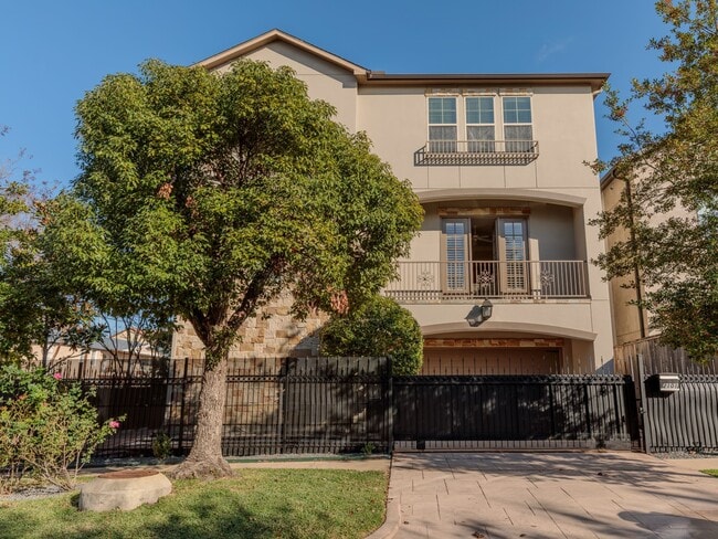 property at 2101 Elmen St