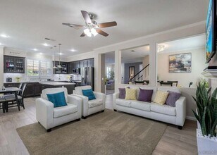 5303 Seaglen Way in San Diego, CA - Building Photo - Building Photo